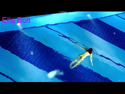 ❤️ Ùn possu micca piantà di fighjulà, ghjovana bionda catturata nuda in piscina ELLA BOLT Sessu di qualità à porn co.porngifer.ru ❌